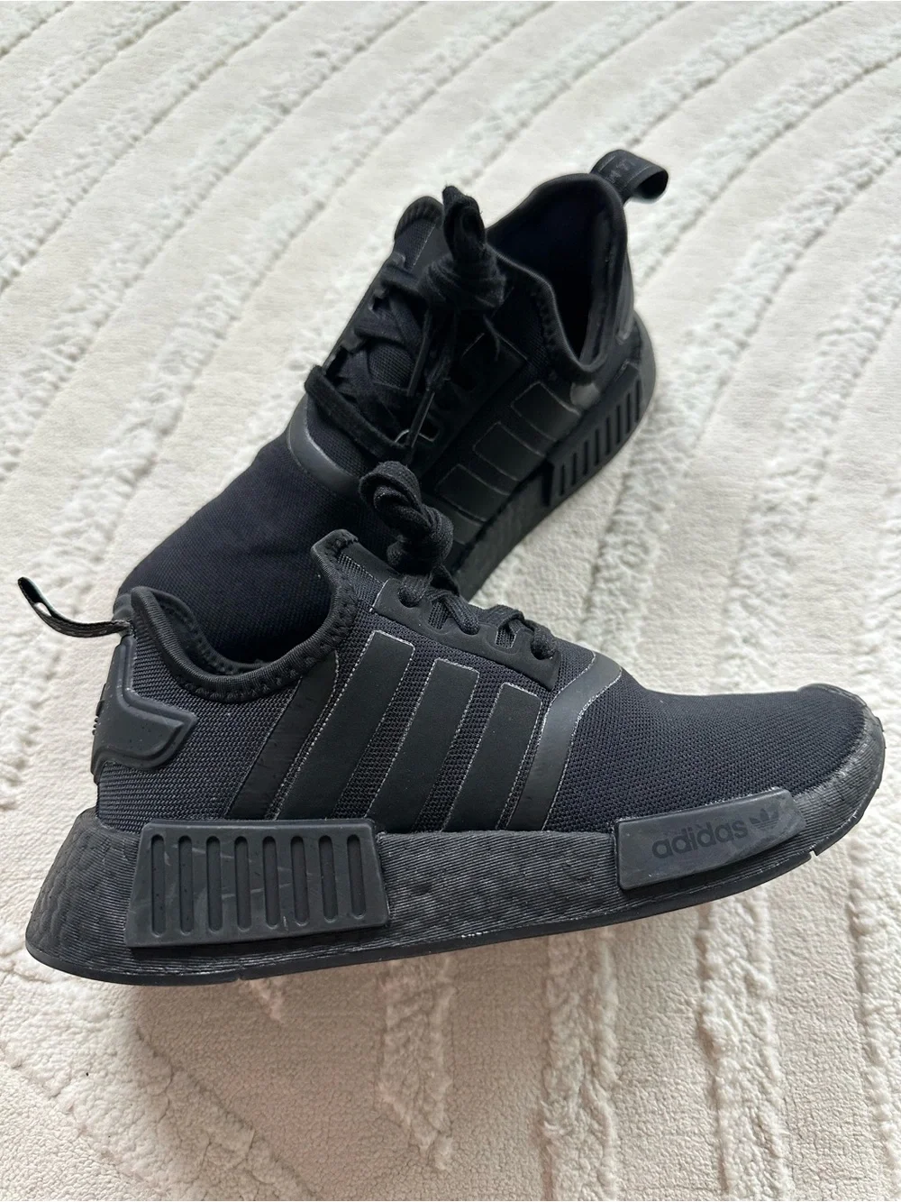adidas step out